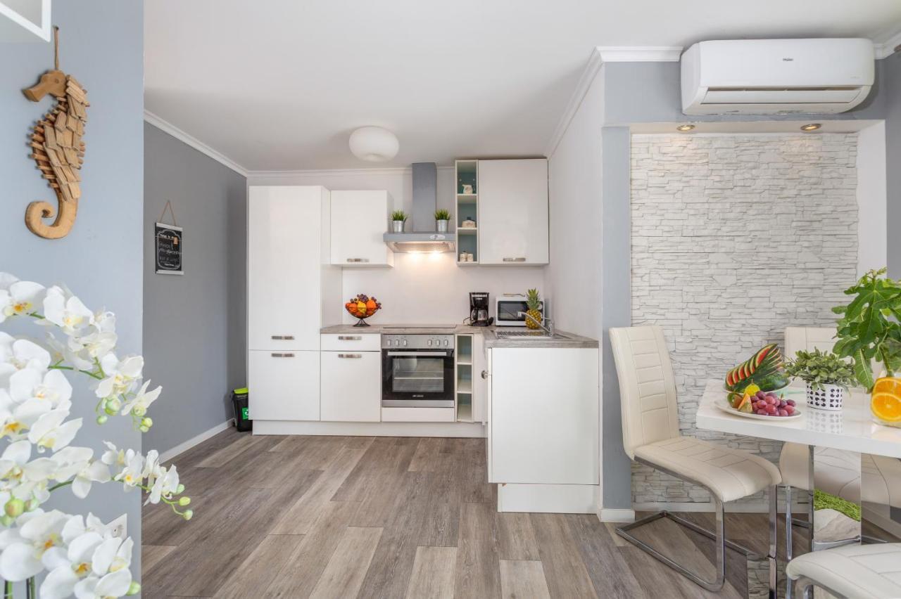 Apartmani Gabi Njivice Ngoại thất bức ảnh